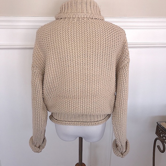 Textured High Neck Sweater - Picture 12 of 12